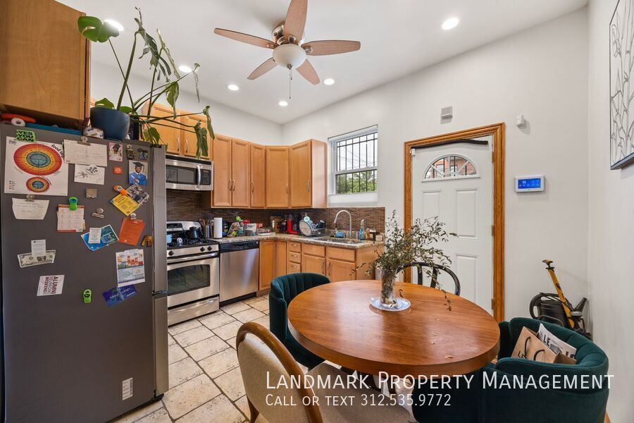 4758 S Champlain Ave property image