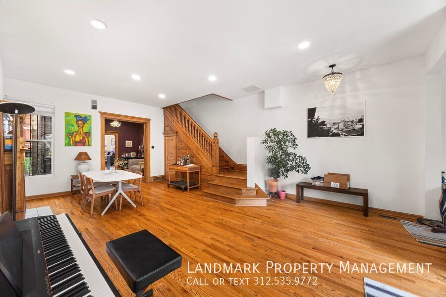 4758 S Champlain Ave property image