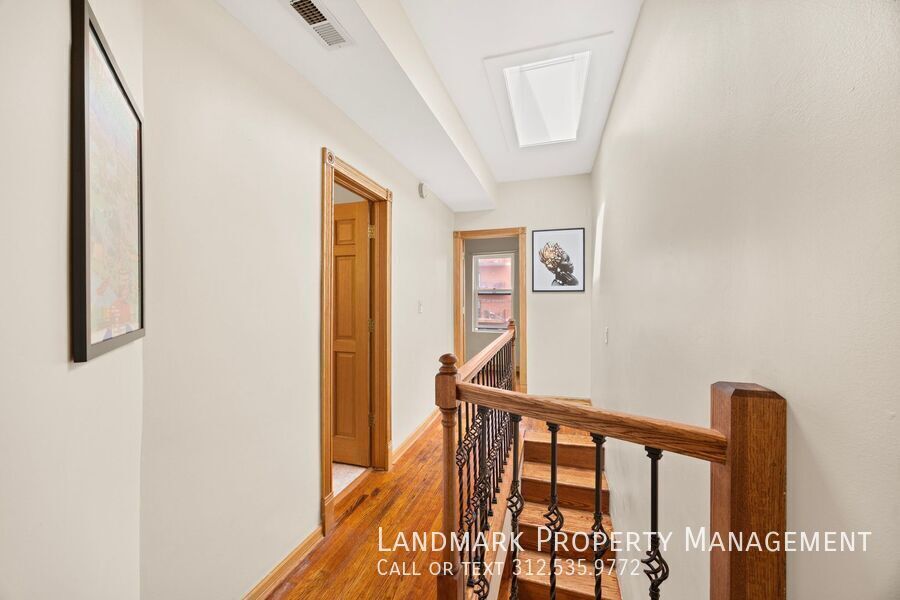 4758 S Champlain Ave property image