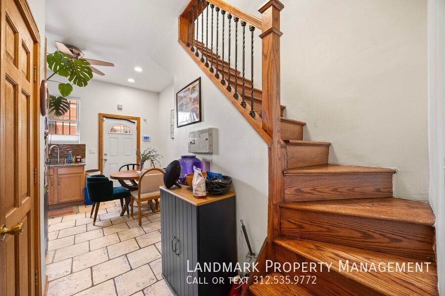 4758 S Champlain Ave property image