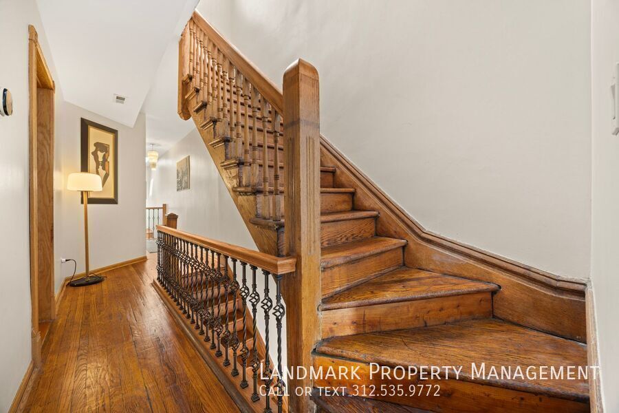 4758 S Champlain Ave property image