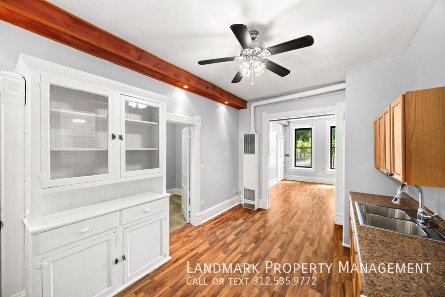 1124 N Wolcott Ave Unit 1 property image