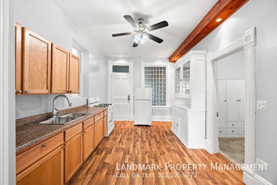 1124 N Wolcott Ave Unit 1 property image