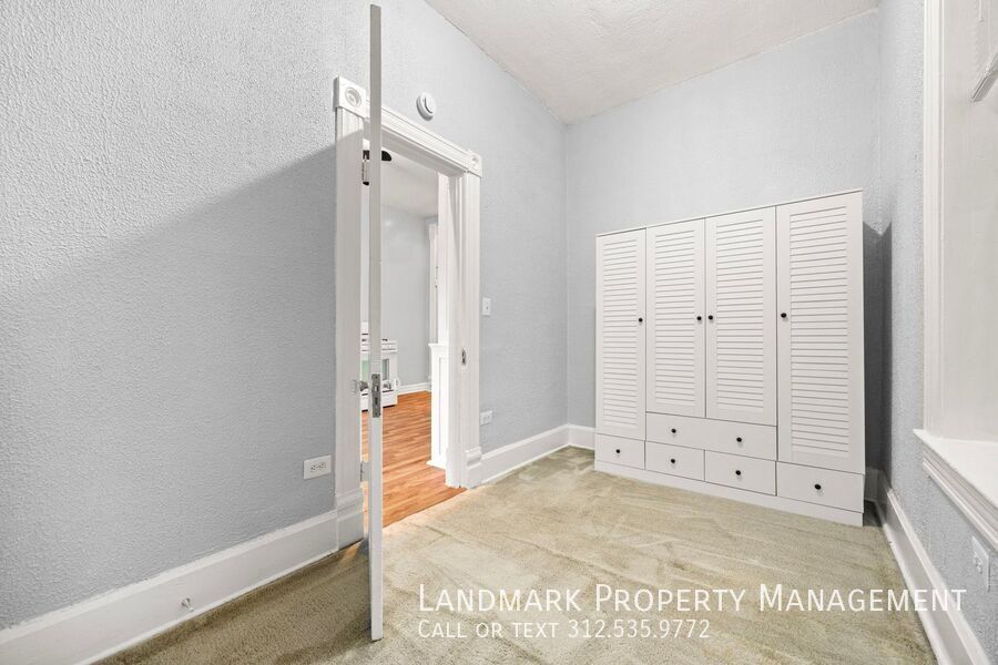 1124 N Wolcott Ave Unit 1 property image