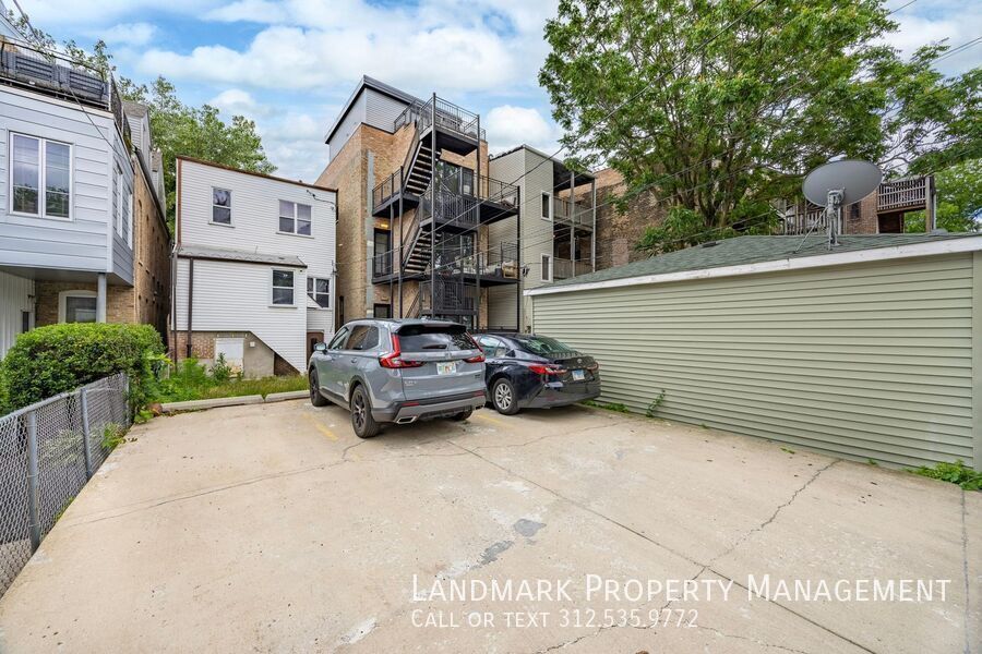 1124 N Wolcott Ave Unit 1 property image