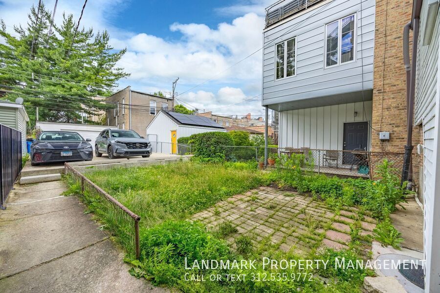 1124 N Wolcott Ave Unit 1 property image