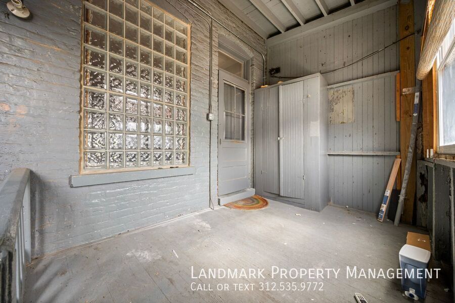 1124 N Wolcott Ave Unit 2 property image