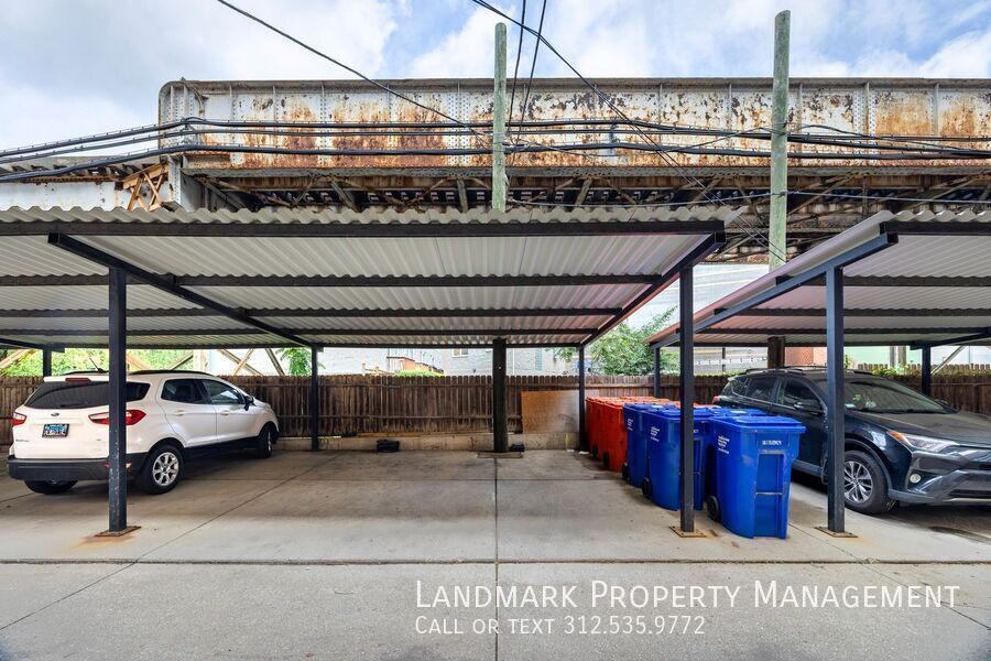 1152 West Roscoe Street Unit 2E property image
