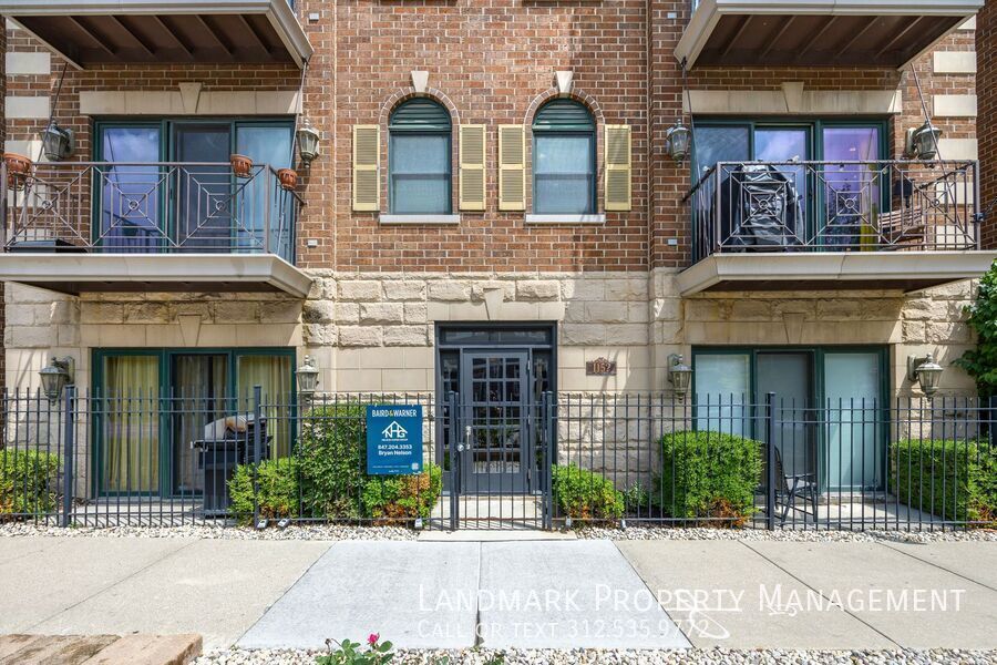 1152 West Roscoe Street Unit 2E property image