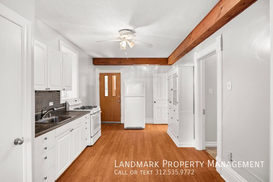 1124 N Wolcott Ave Unit G property image