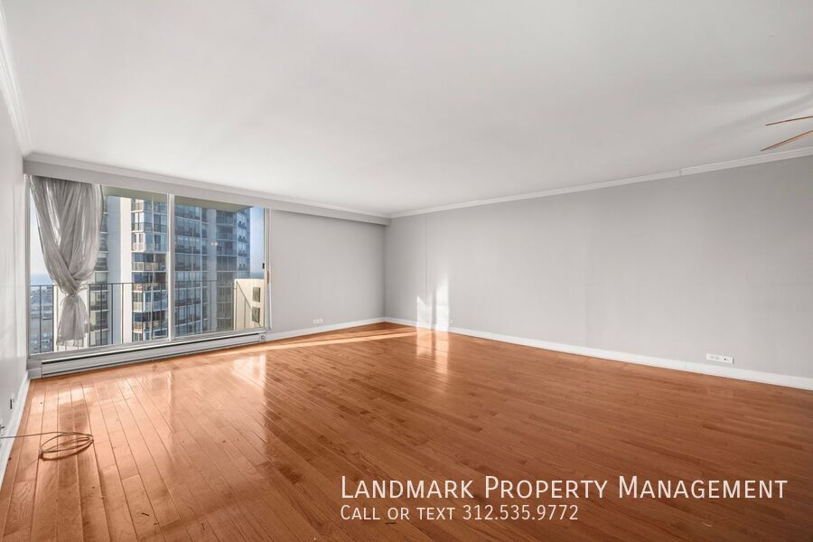 6033 N Sheridan Unit 35D property image