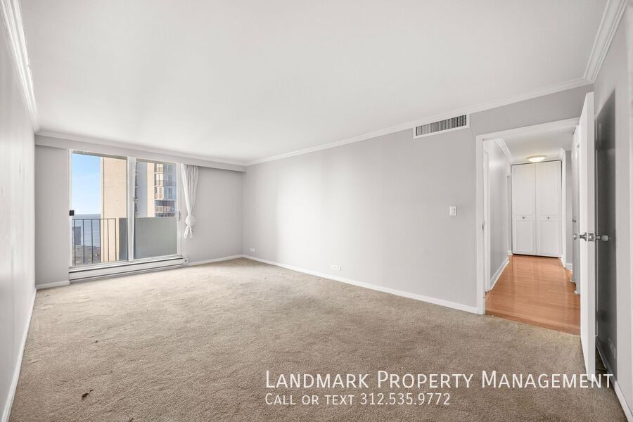 6033 N Sheridan Unit 35D property image