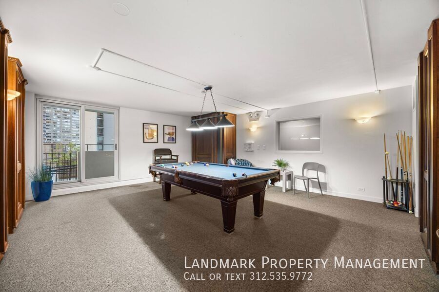 6033 N Sheridan Unit 35D property image