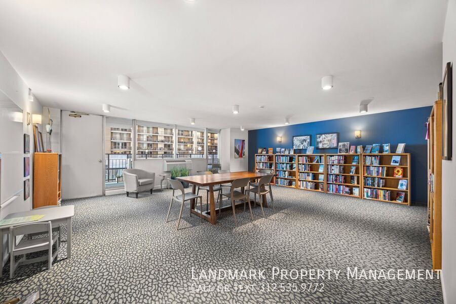 6033 N Sheridan Unit 35D property image