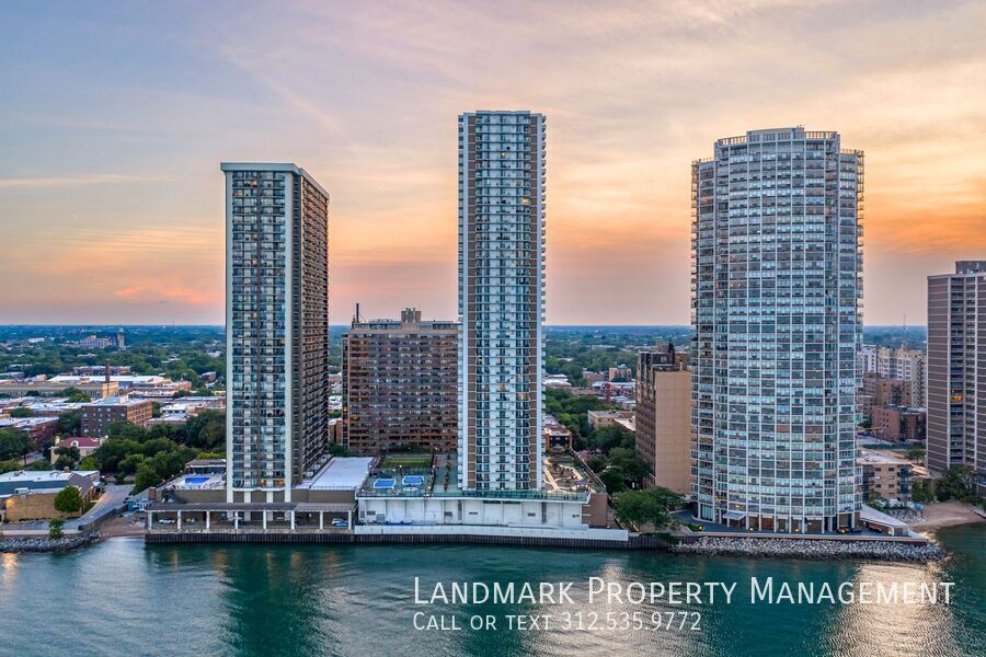 6033 N Sheridan Unit 35D property image