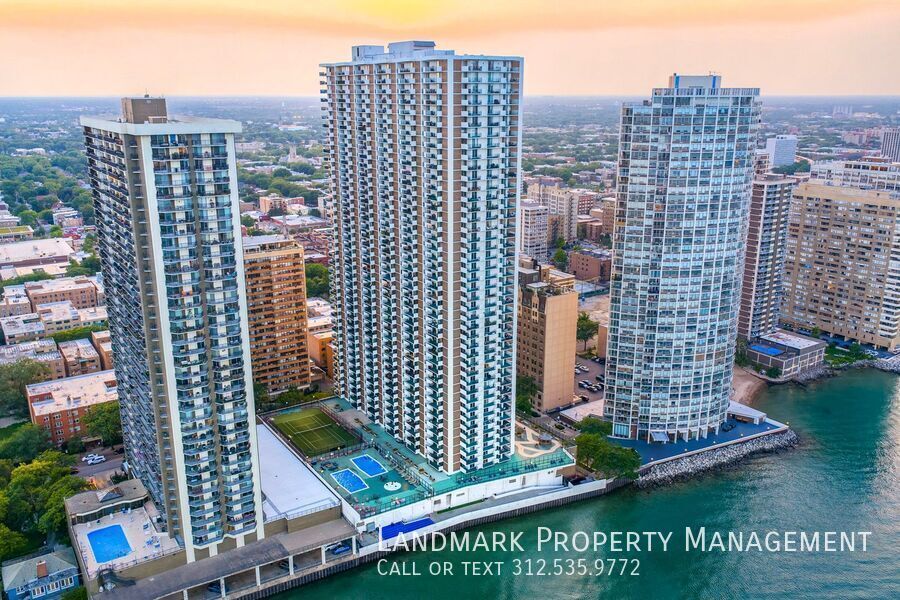 6033 N Sheridan Unit 35D property image