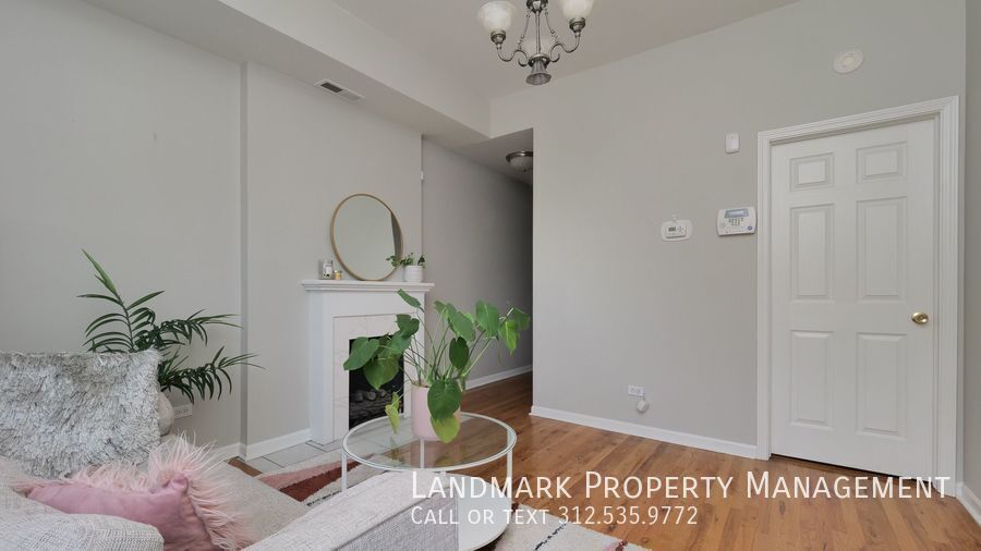 4537 S King Drive Unit 3 property image