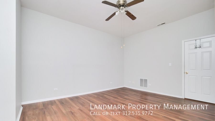 4537 S King Drive Unit 3 property image