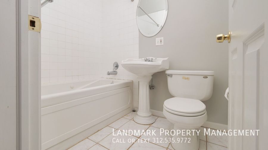 4537 S King Drive Unit 3 property image