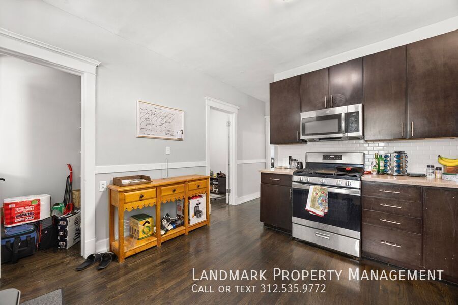 3521 N Western Ave Unit 1 property image