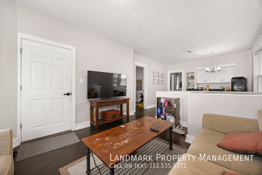 3521 N Western Ave Unit 1 property image
