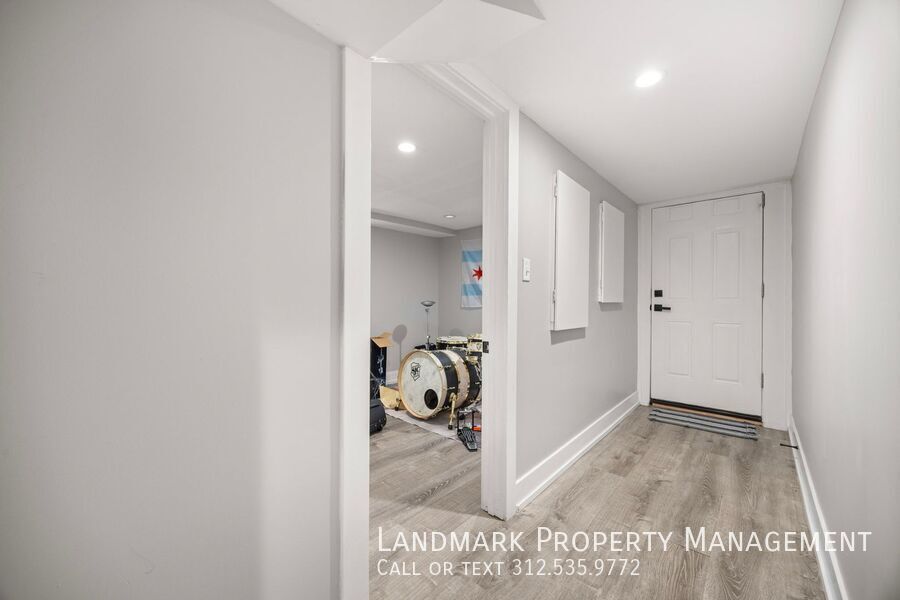 3521 N Western Ave Unit 1 property image