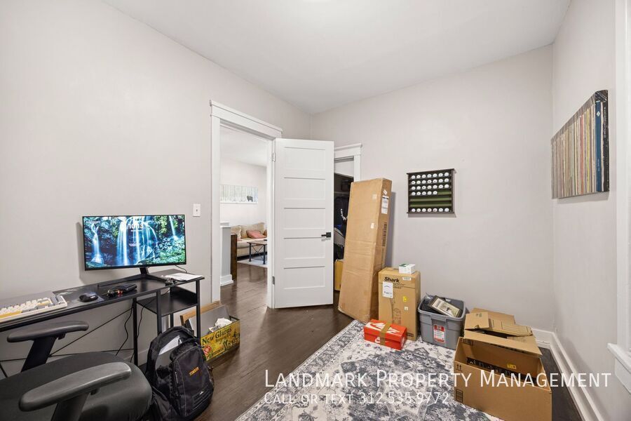 3521 N Western Ave Unit 1 property image