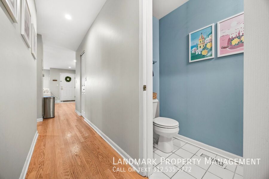 655 W Division St Unit A property image