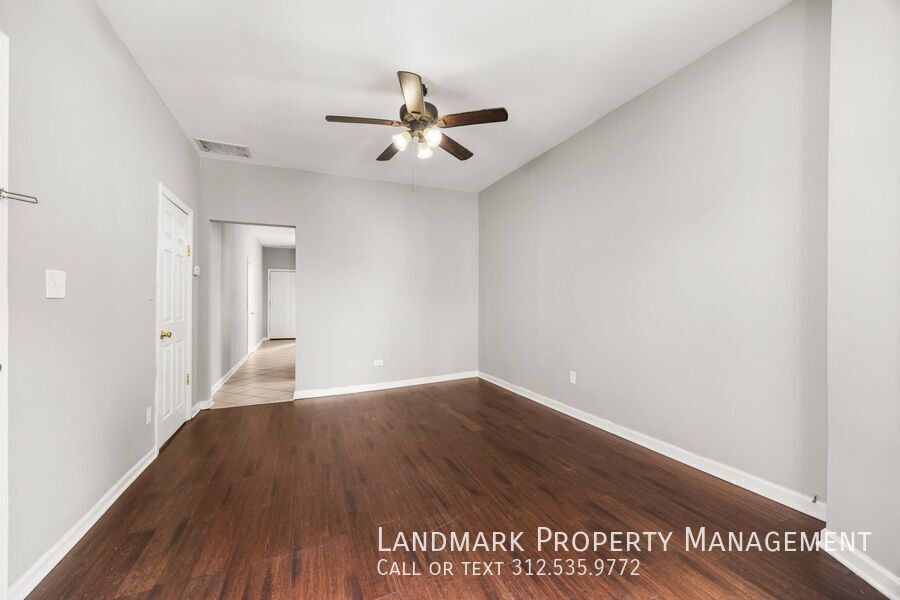 2947 N Avers Ave Unit 2 property image