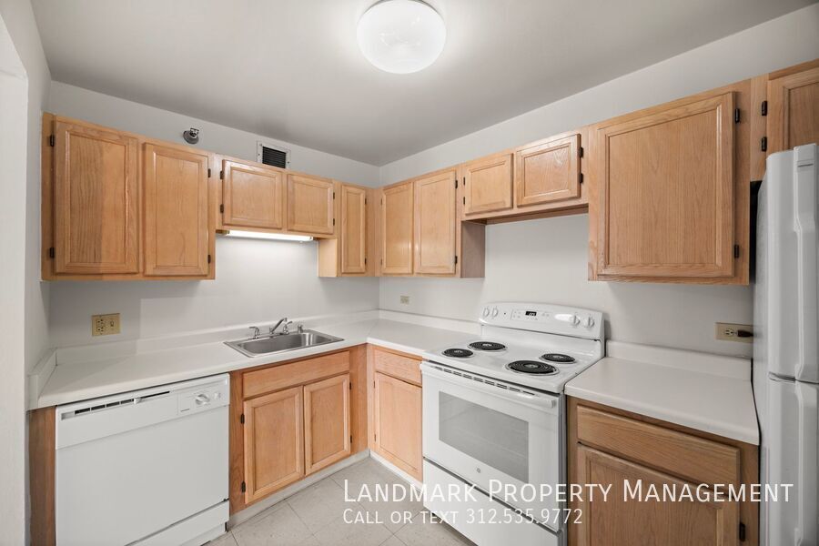 200 N Dearborn St Unit 3201 property image