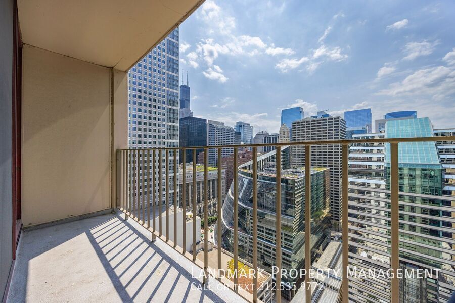 200 N Dearborn St Unit 3201 property image