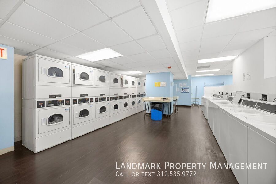 200 N Dearborn St Unit 3201 property image