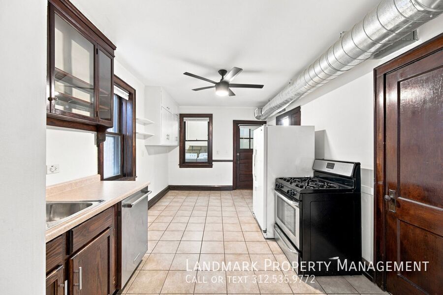 2962 N Allen Ave Unit B property image