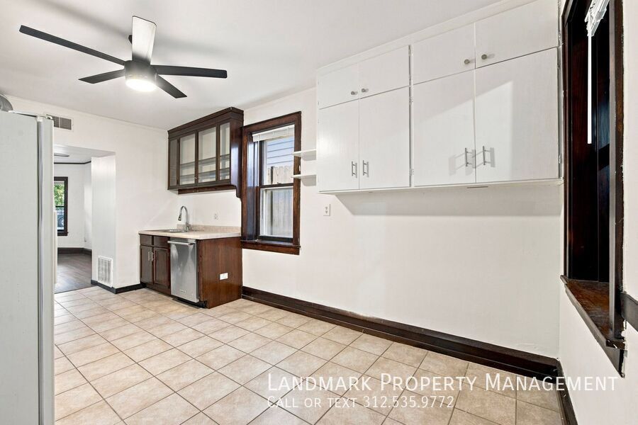 2962 N Allen Ave Unit B property image