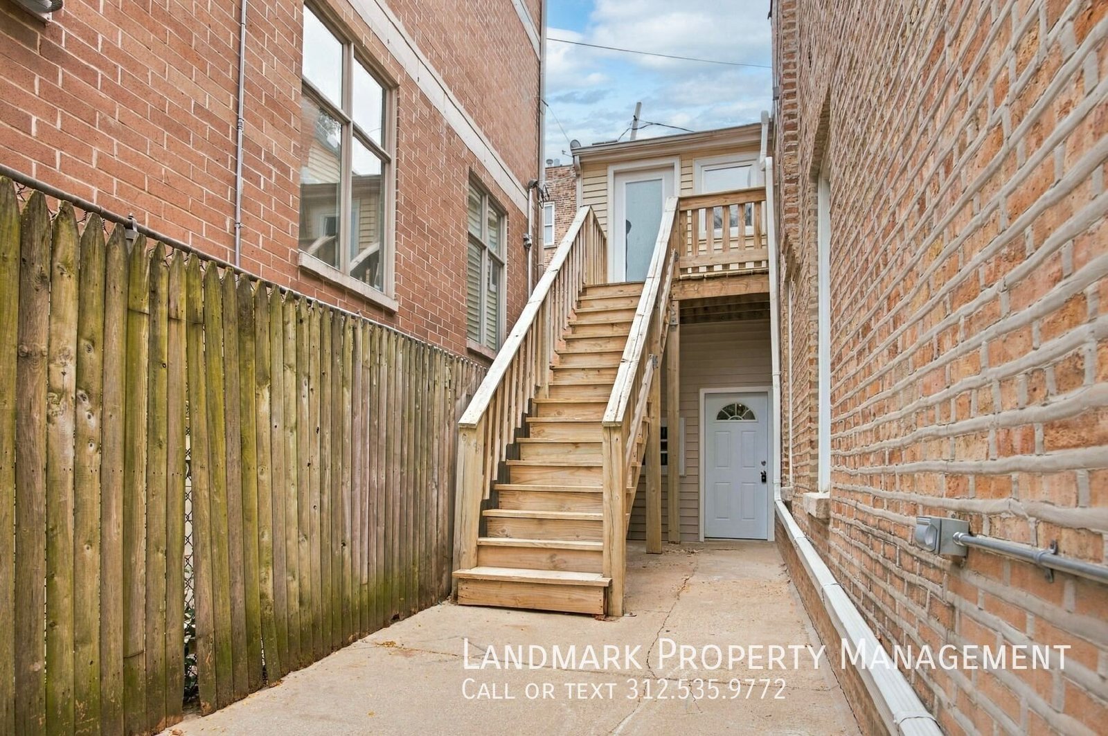 1340 N Rockwell St Unit 1 property image