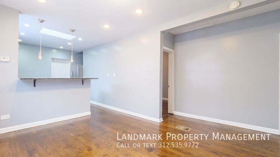 9521 S Yale Ave property image
