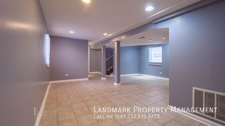 9521 S Yale Ave property image