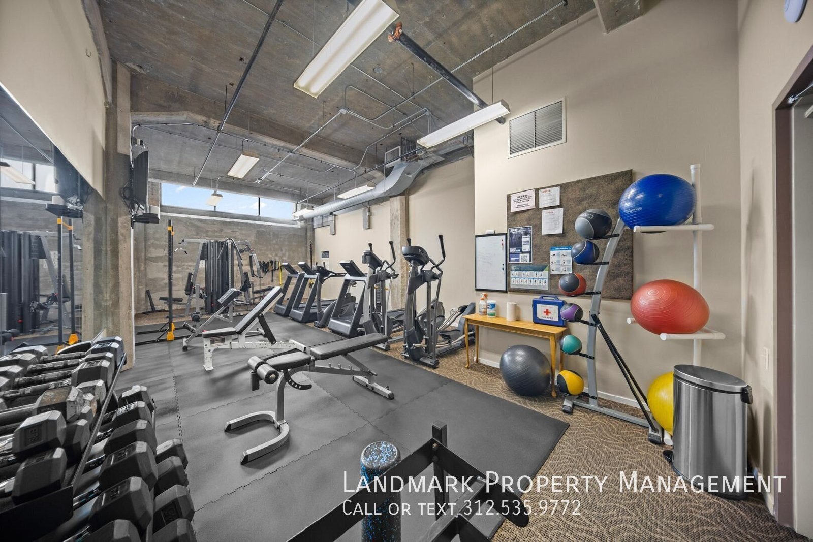 210 S Desplaines St Unit 903 property image