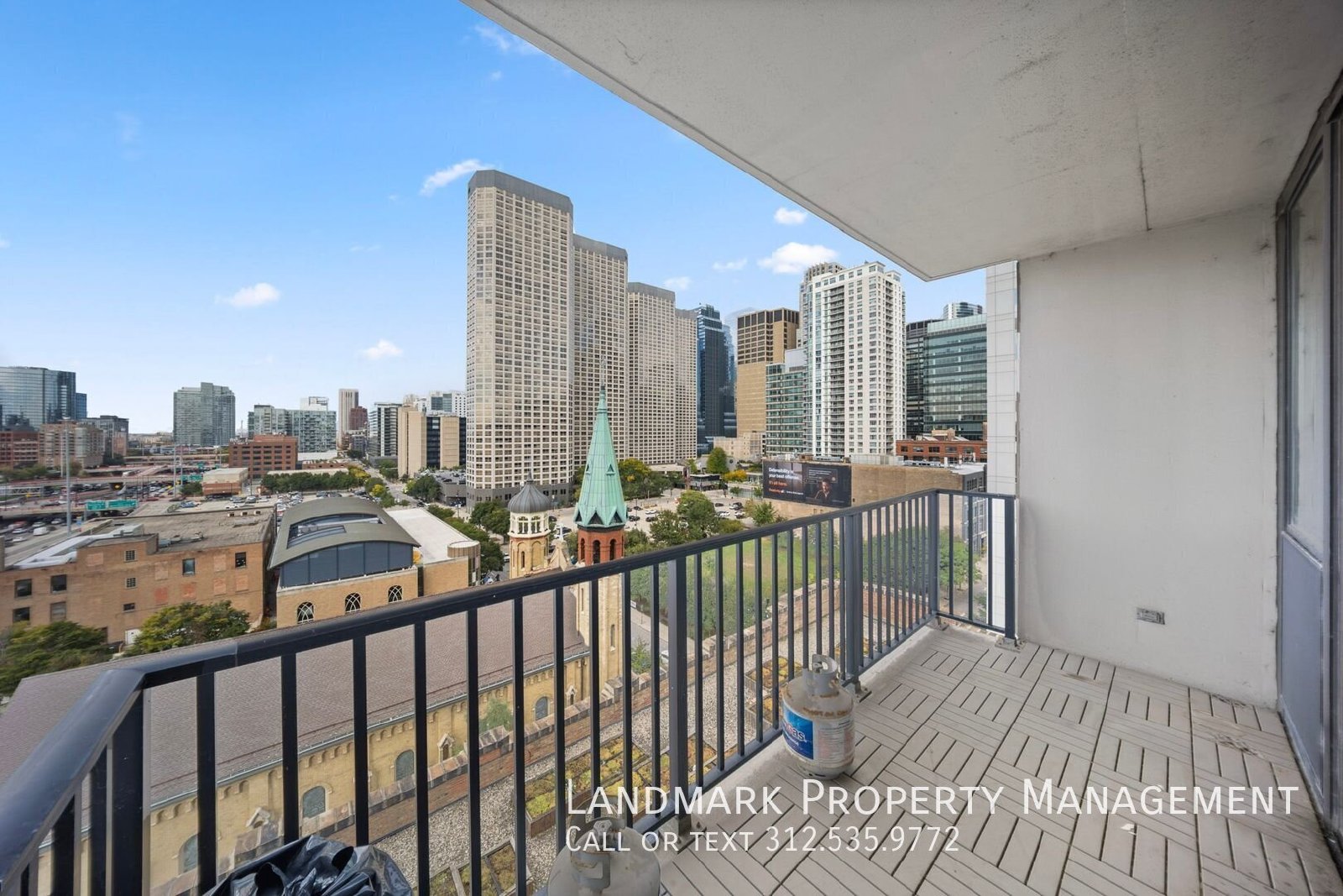 210 S Desplaines St Unit 903 property image