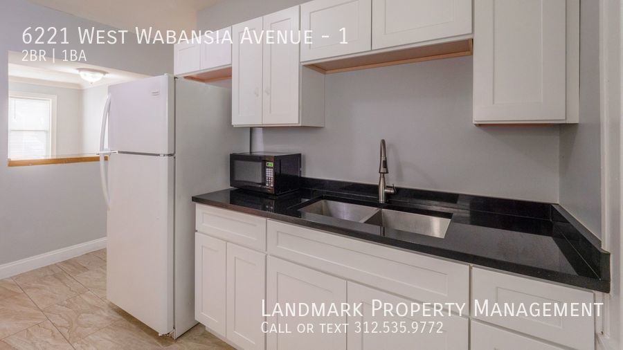 3546 W Wabansia