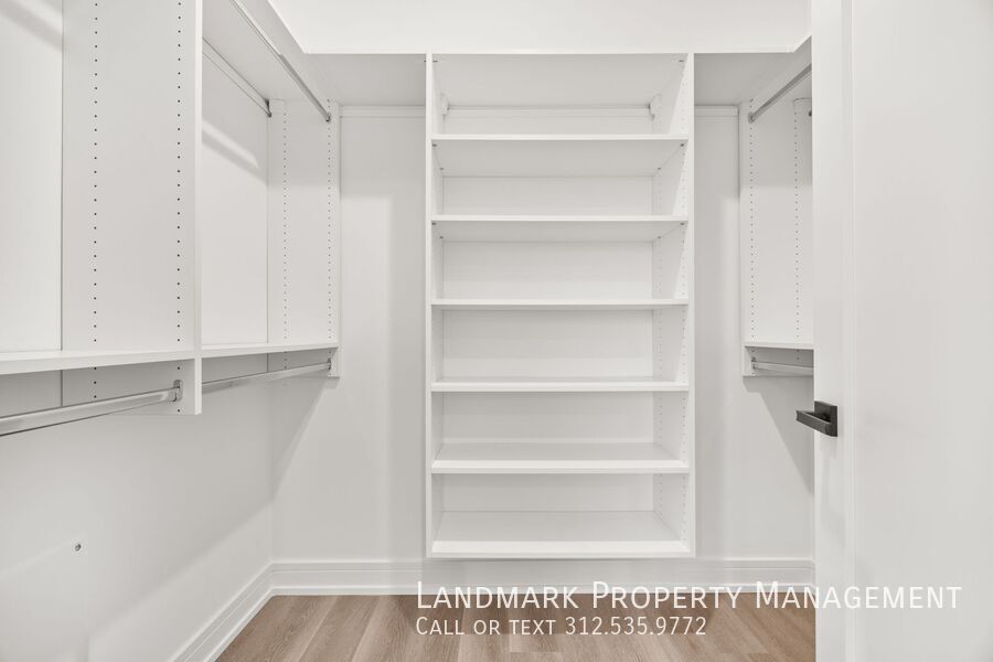 1545 N Artesian Ave Unit 3 property image