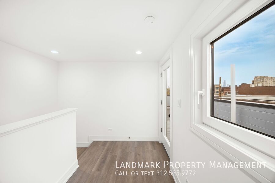 1545 N Artesian Ave Unit 3 property image