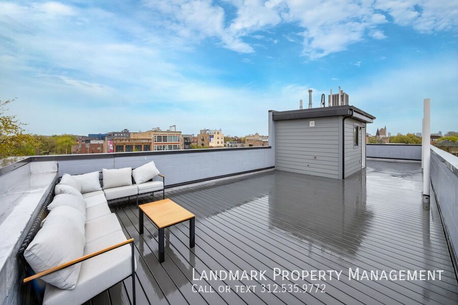 1545 N Artesian Ave Unit 3 property image