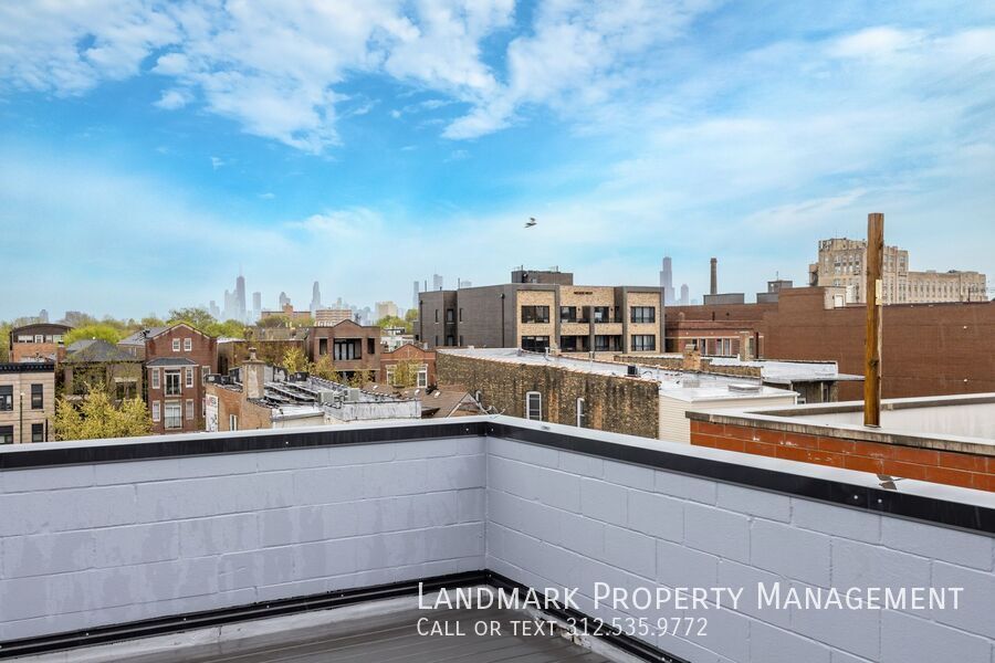 1545 N Artesian Ave Unit 3 property image