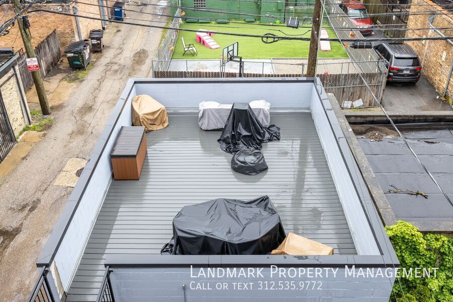 1545 N Artesian Ave Unit 3 property image