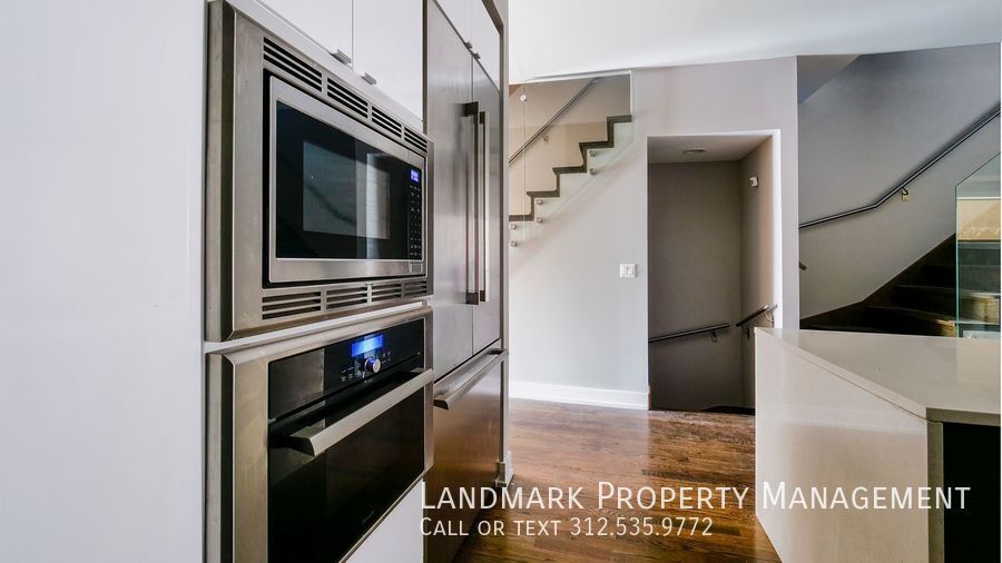 1515 N Mohawk Street Unit 3 property image