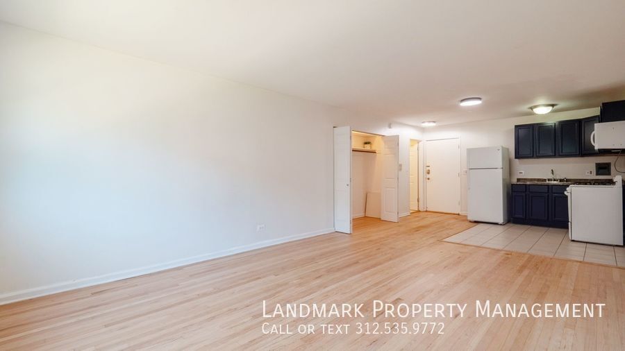 2401 W Balmoral Ave  Unit 2D property image