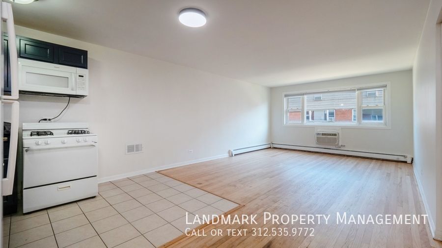 2401 W Balmoral Ave  Unit 2D property image