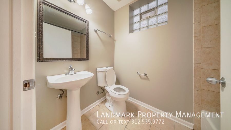 4428 S Calumet Unit G, Chicago property image