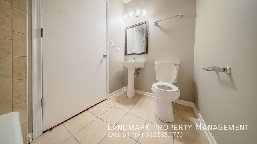 4428 S Calumet Unit G, Chicago property image